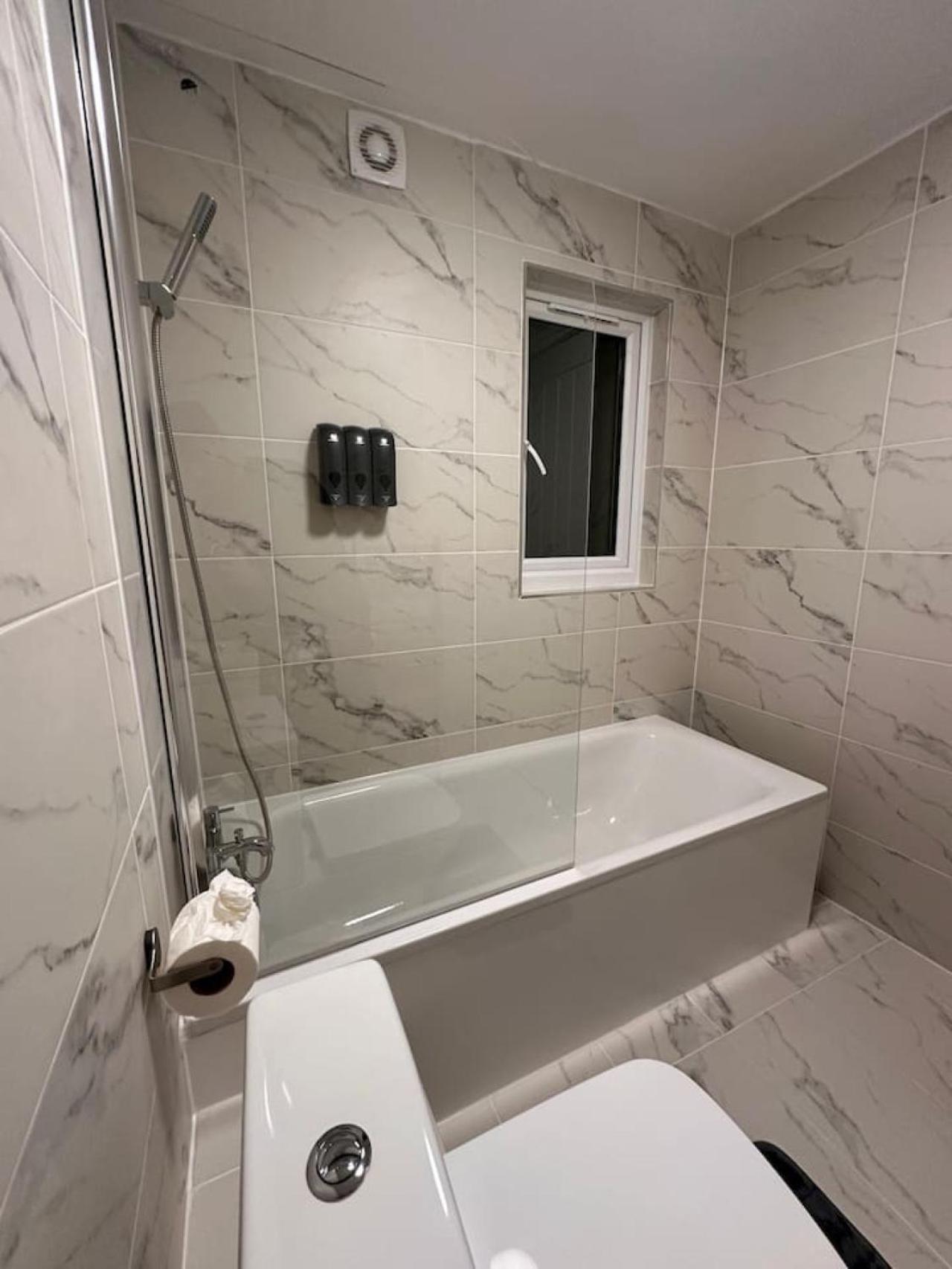 Modern Central London Room Zone1 Exterior photo